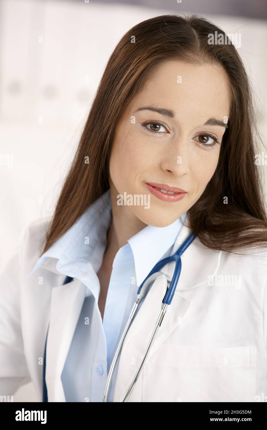 Doctor young female consultant hi-res stock photography and images - Alamy