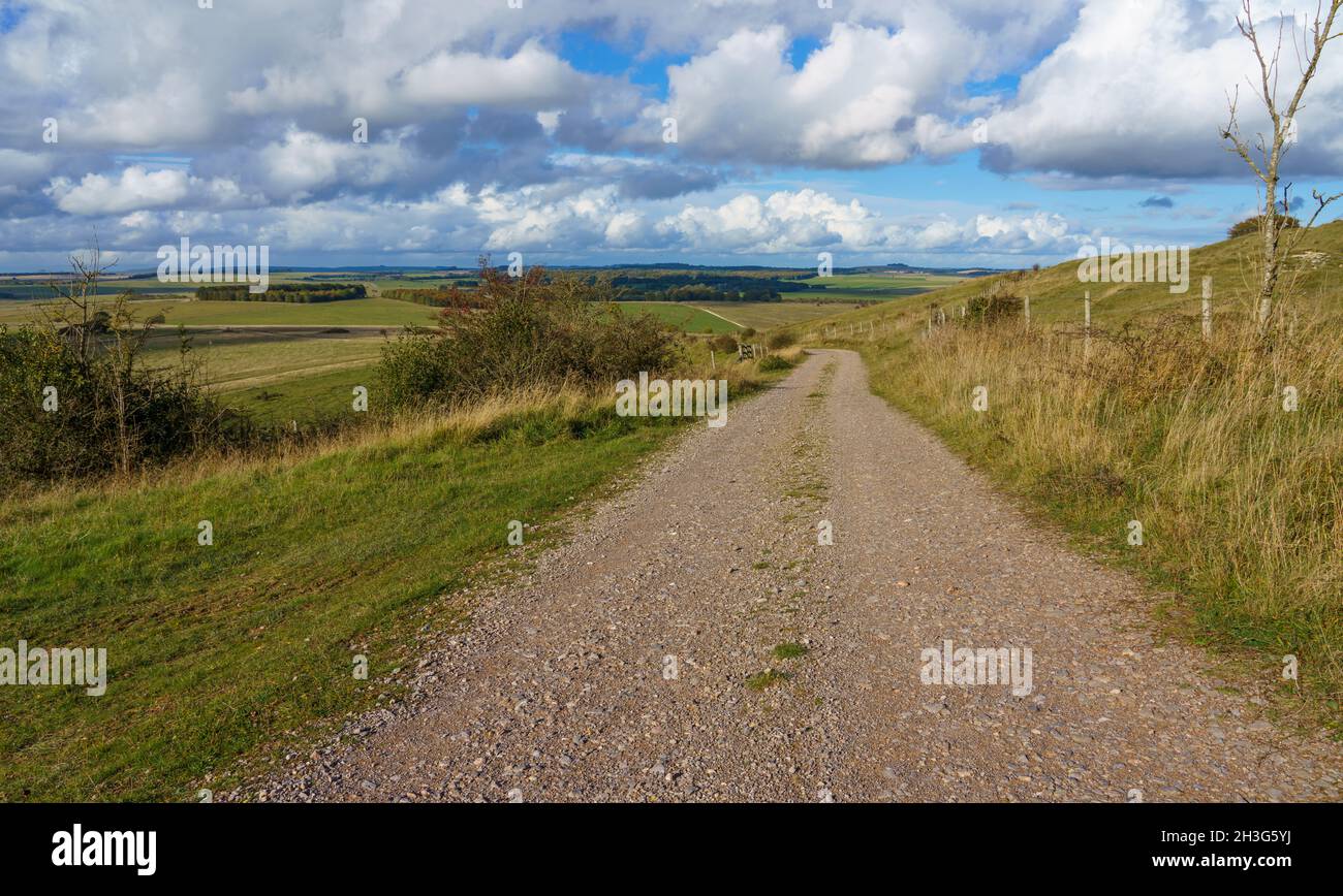 English countryside view hi-res stock photography and images - Alamy