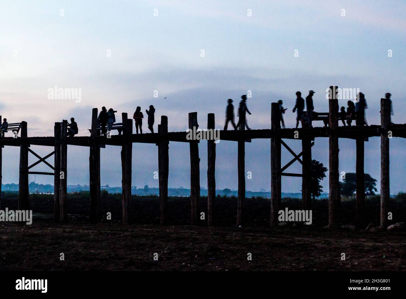 Long bein bridge hi-res stock photography and images - Alamy