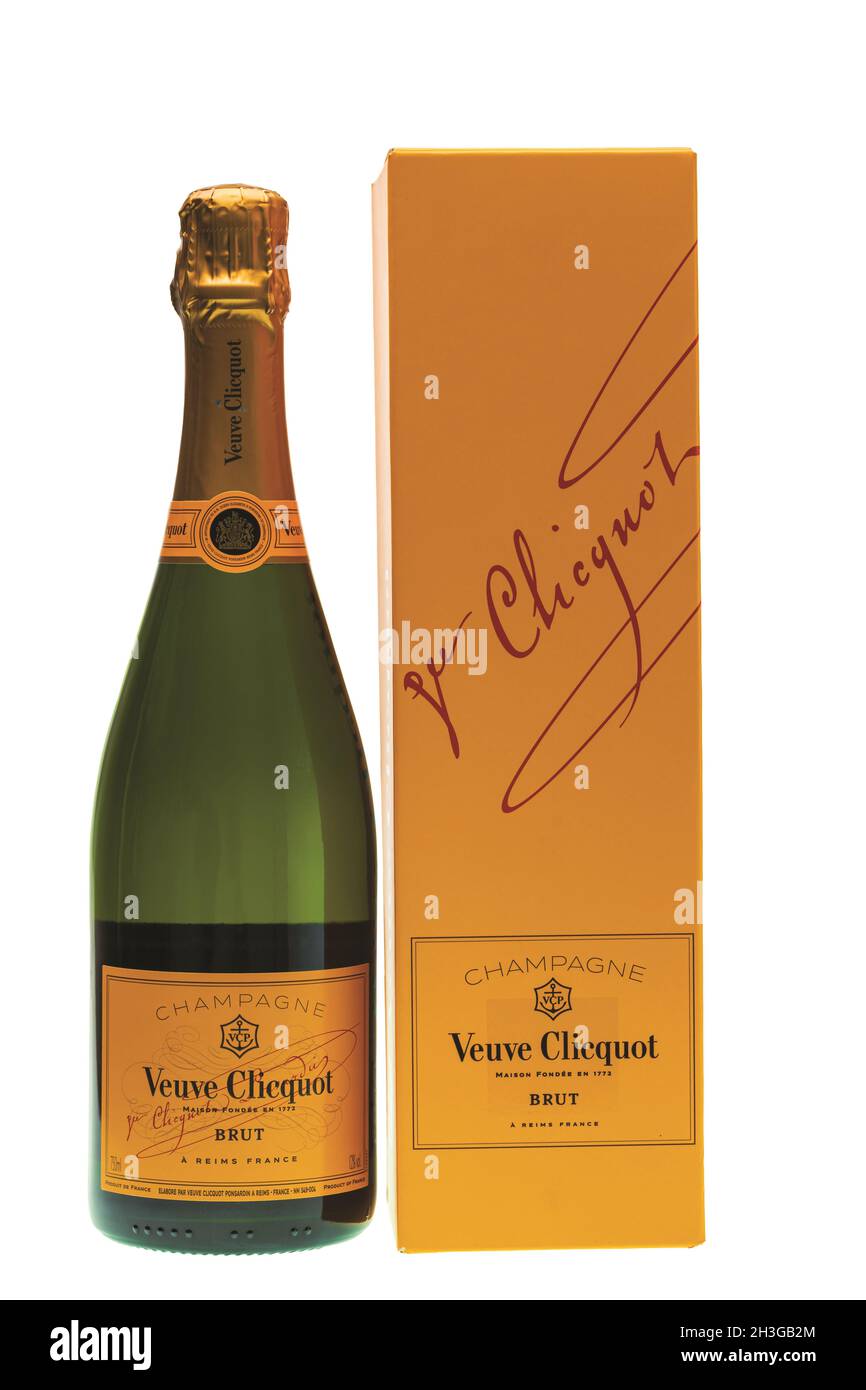 Bottle of Veuve Clicquot Champagne Editorial Stock Photo - Image of cheers,  european: 63465738