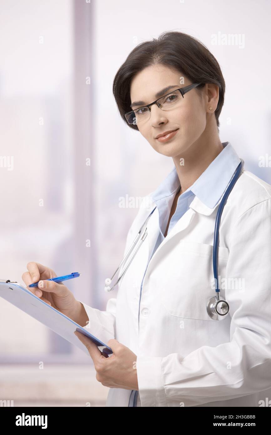 Clinician paperwork hires stock photography and images Alamy