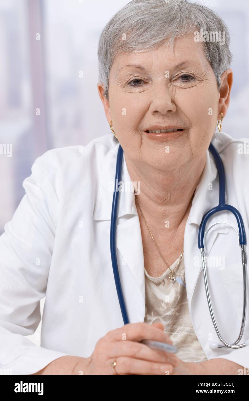 Senior female physician wearing hi-res stock photography and images - Alamy