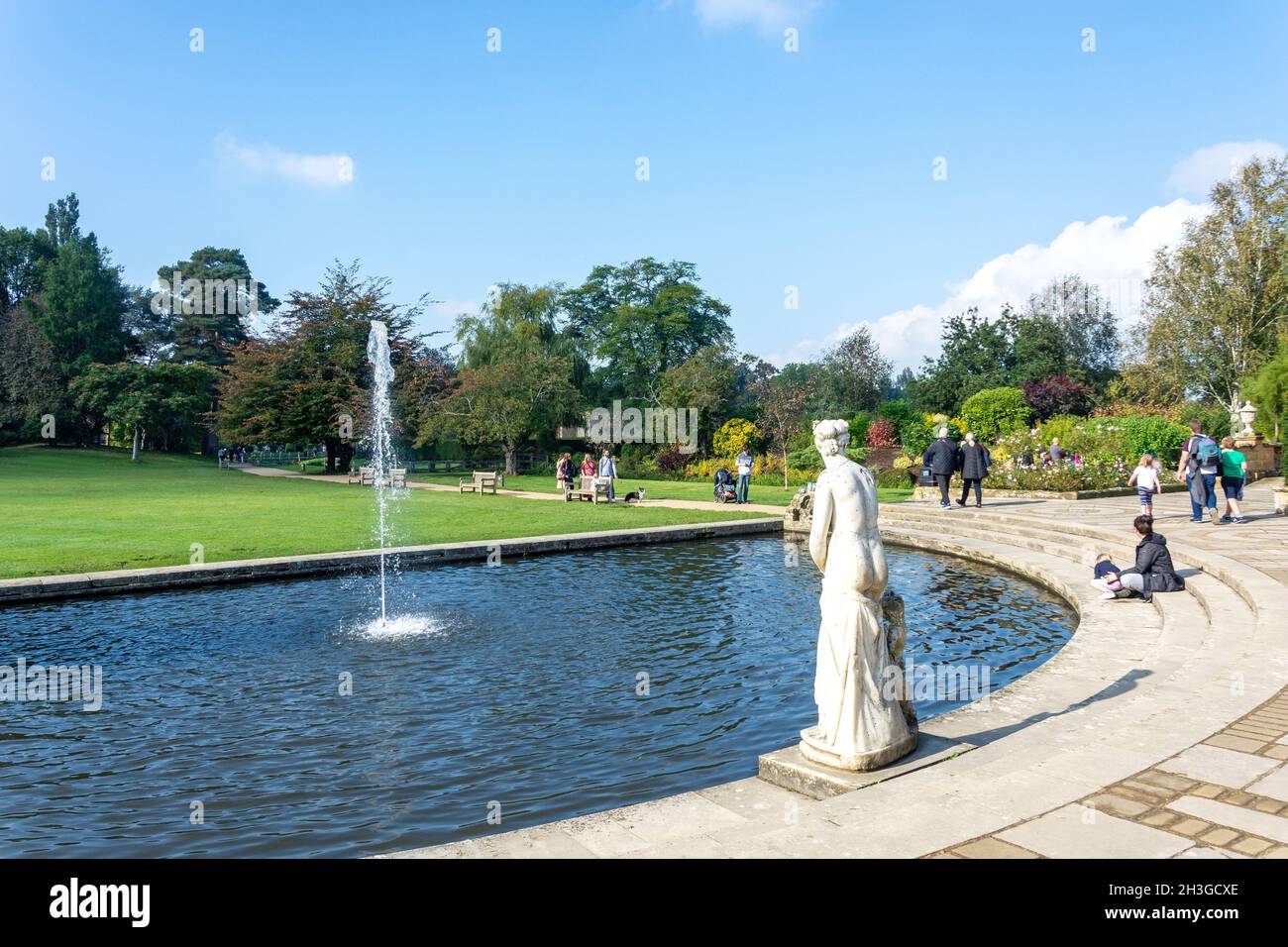 Fountain in Italianate Garden, Hever Castle, Hever, Kent, England, United Kingdom Stock Photo