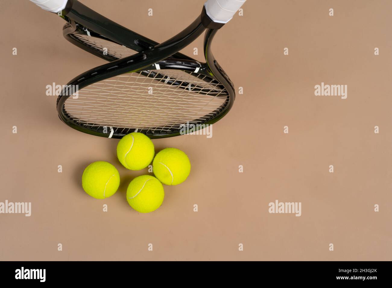 Tennis player sport equipment. Tennis racket and ball Stock Photo Alamy