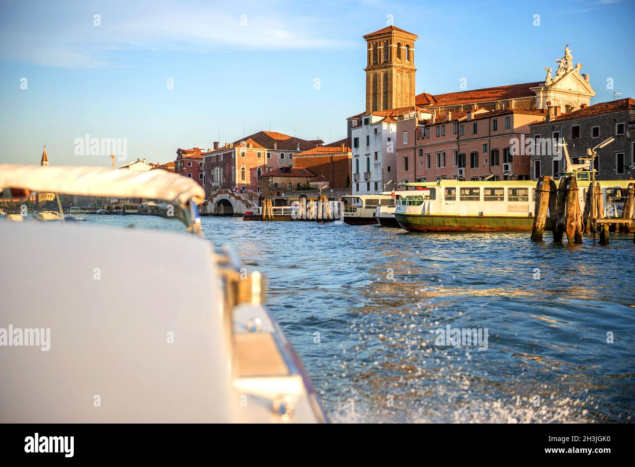 Venice Boat Canal Motor High Resolution Stock Photography and Images ...