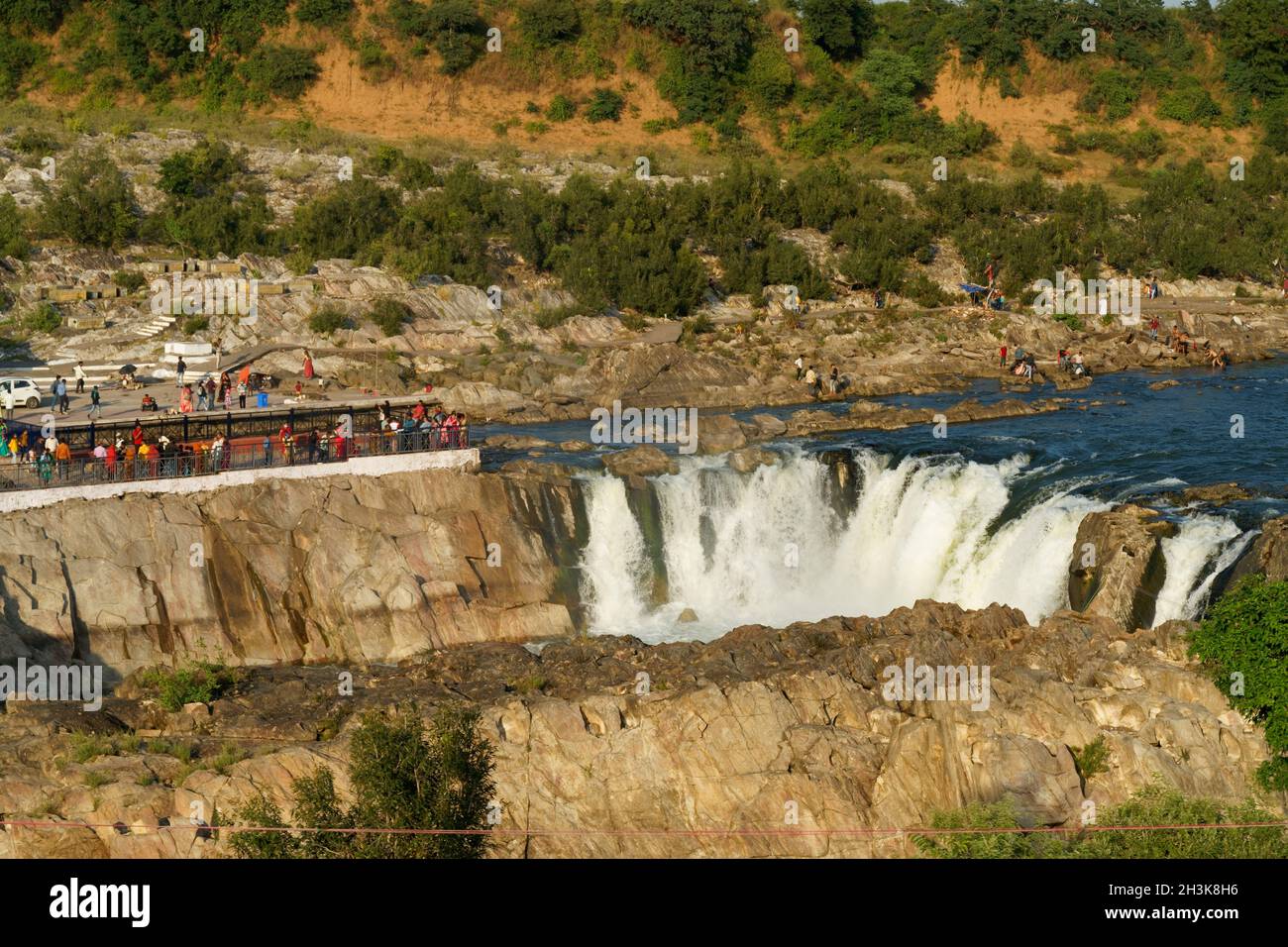 Dhuandhar waterfall at Bhedaghat, Jabalpur, Madhya Pradesh, India. Shot from ropeway, cable car Stock Photo - Alamy Dhuandhar waterfall at Bhedaghat, Jabalpur, Madhya Pradesh, India. Shot from ropeway, cable car Stock Photo - Alamy