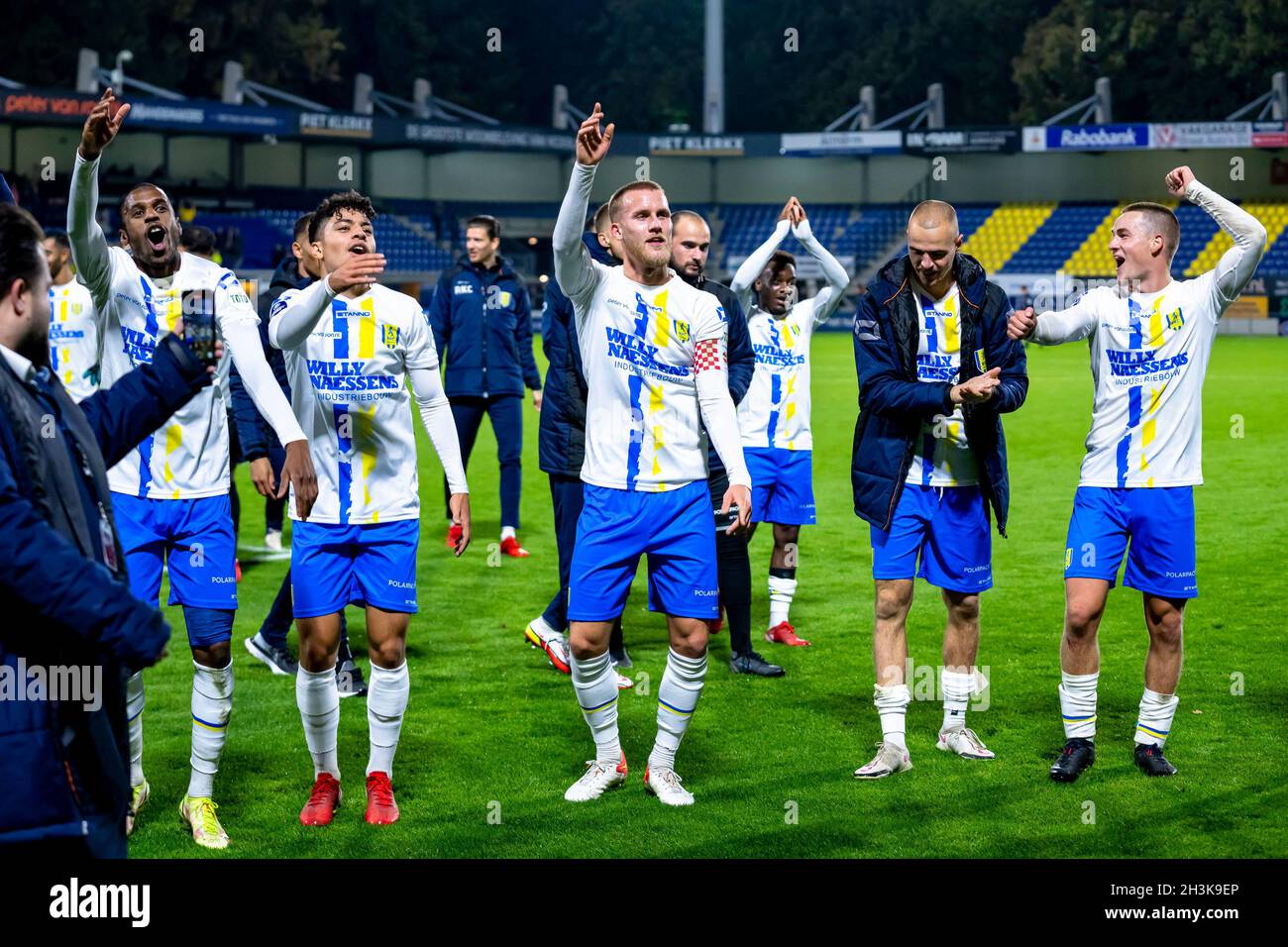 WAALWIJK, Netherlands, 28-10-2021, football, , KNVB Beker, season 2021 /  2022, during the match RKC - Willem II, players of RKC celebrating the win  w Stock Photo - Alamy