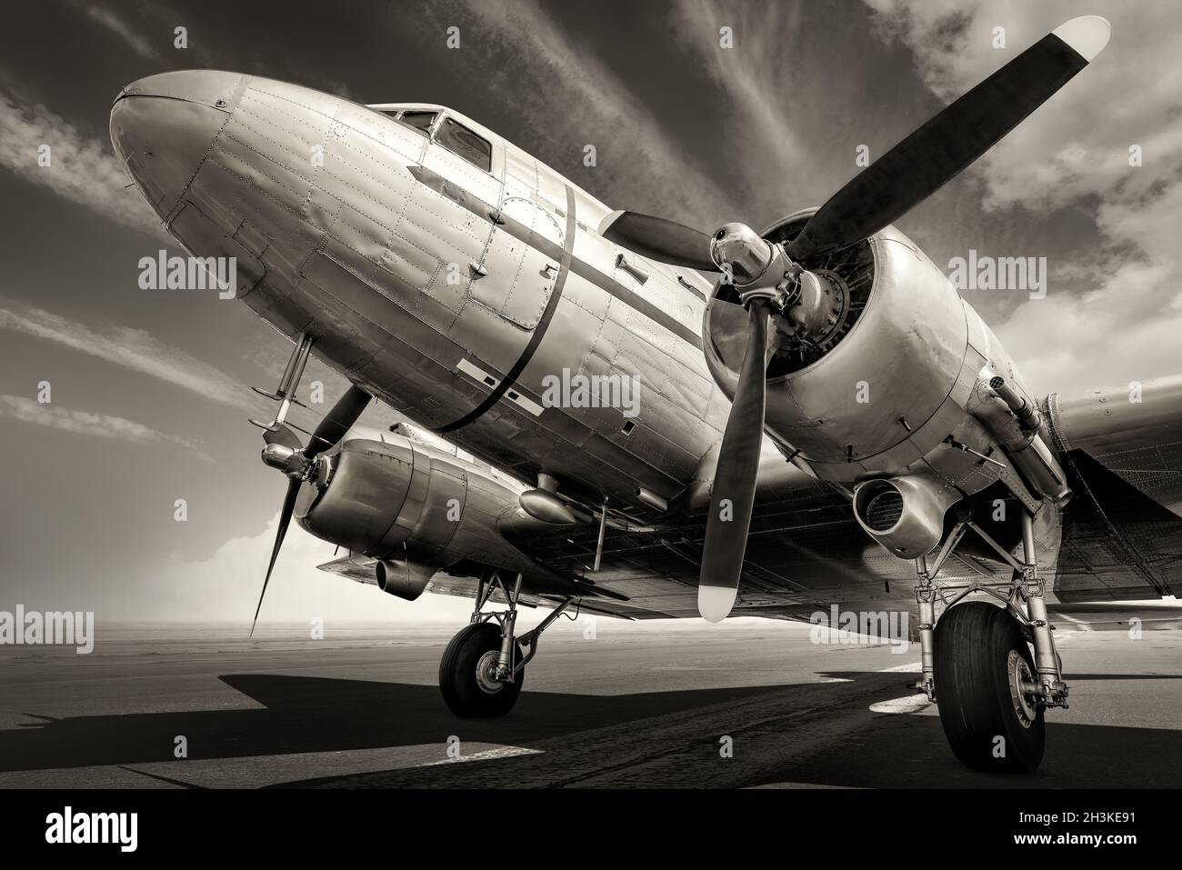 Trimotor aircraft hi-res stock photography and images - Alamy