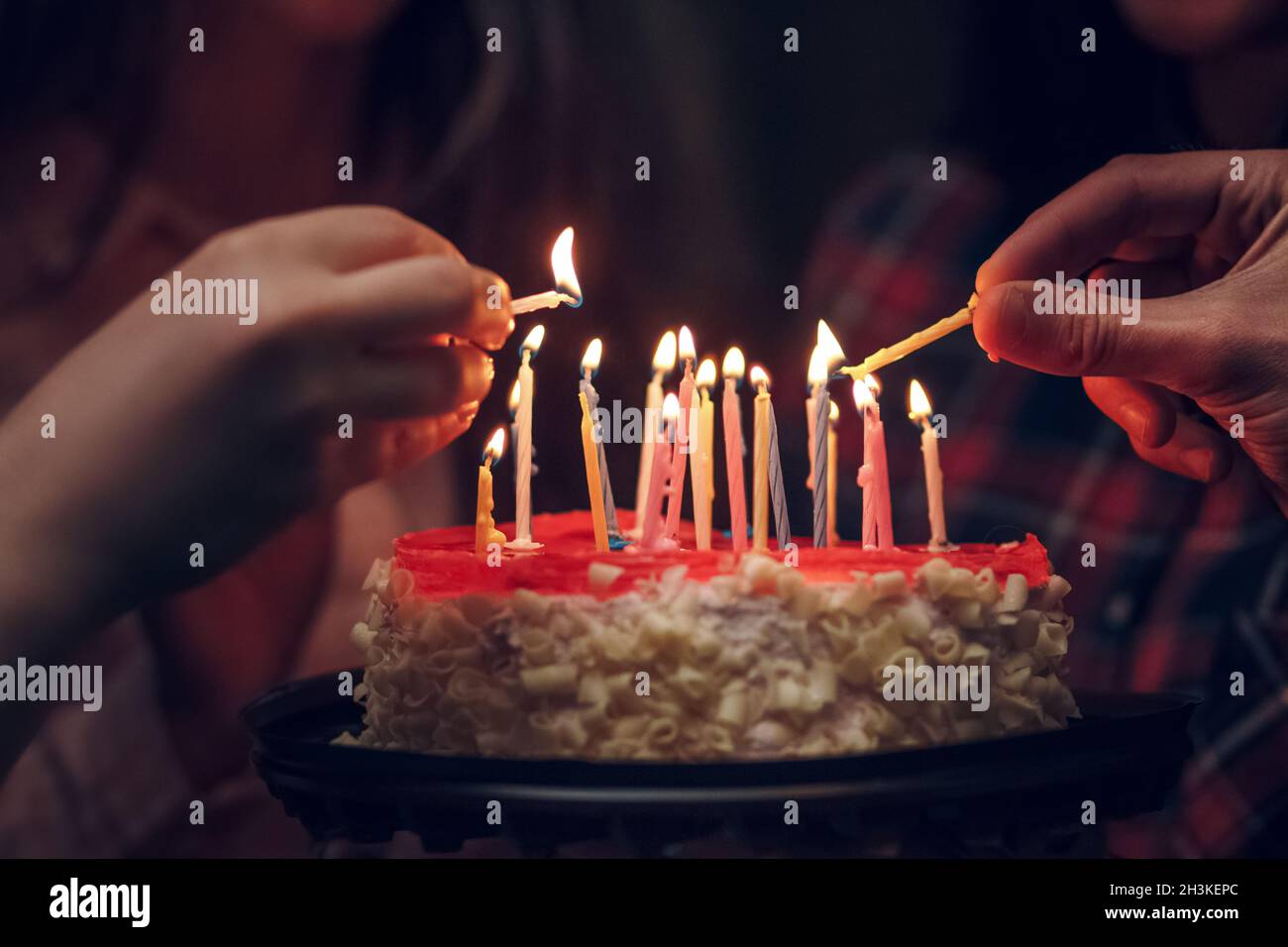 Detailed view of a white birthday cake with candle Stock Photo - Alamy