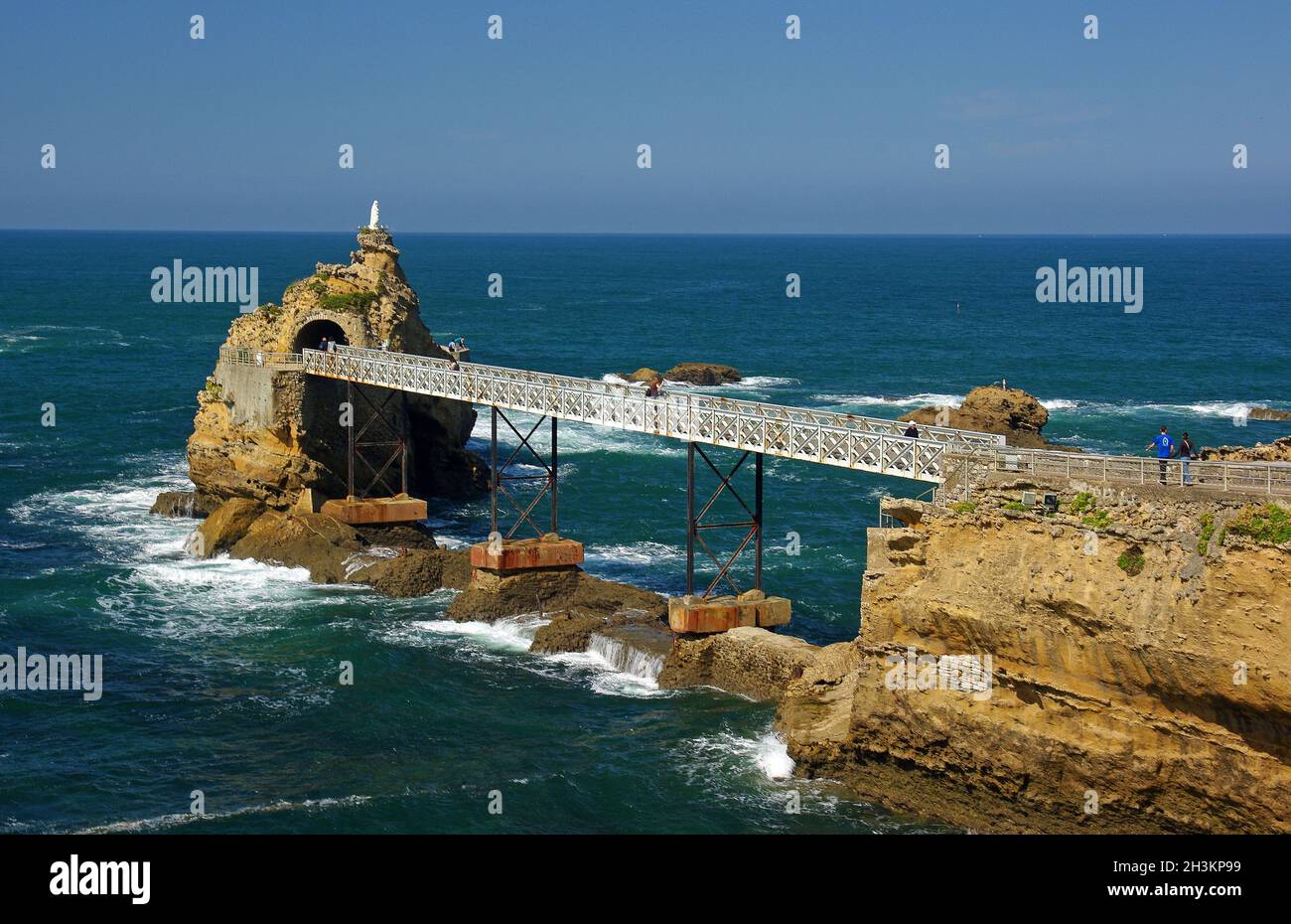 FRANCE. PYRENEES ATLANTIQUES (64) FRENCH BASQUE COUNTRY. THE VIRGIN ROCK Stock Photo