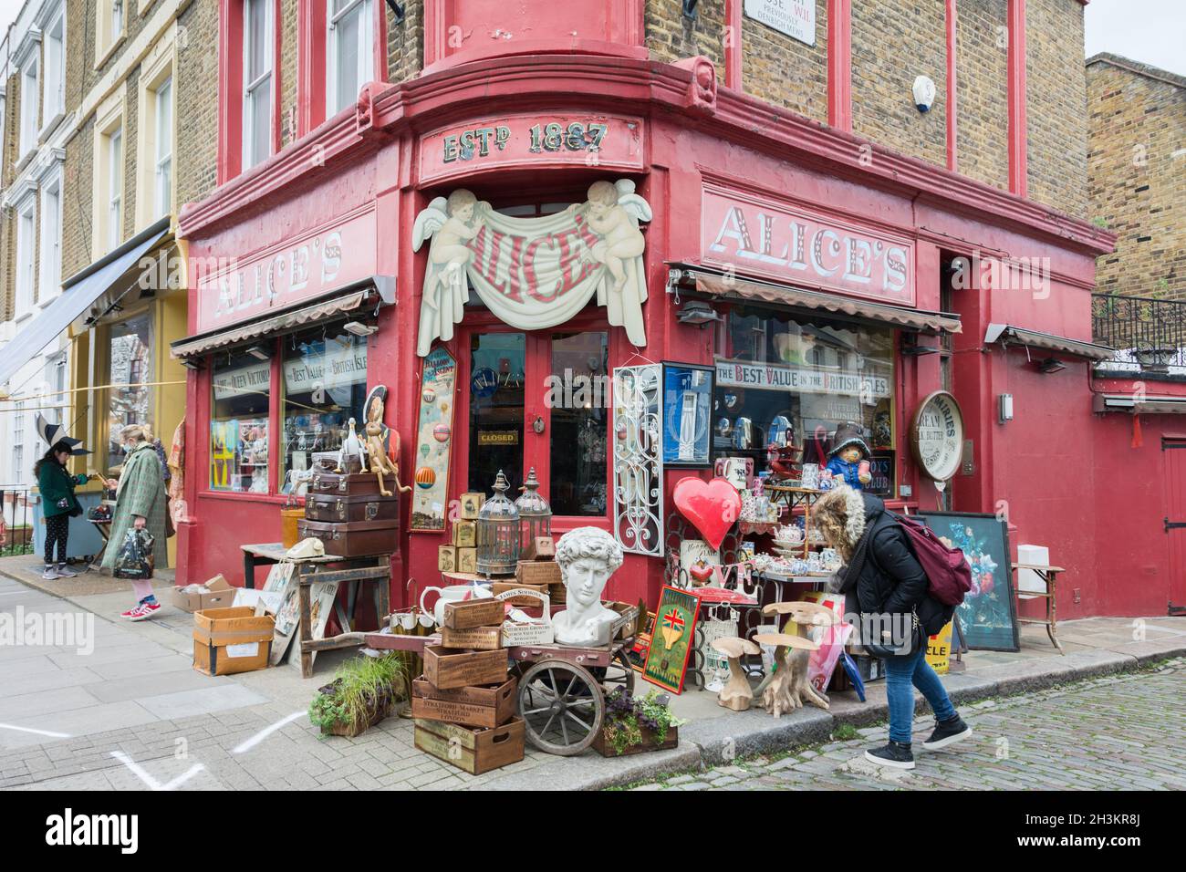 Alices antique shop hires stock photography and images Alamy