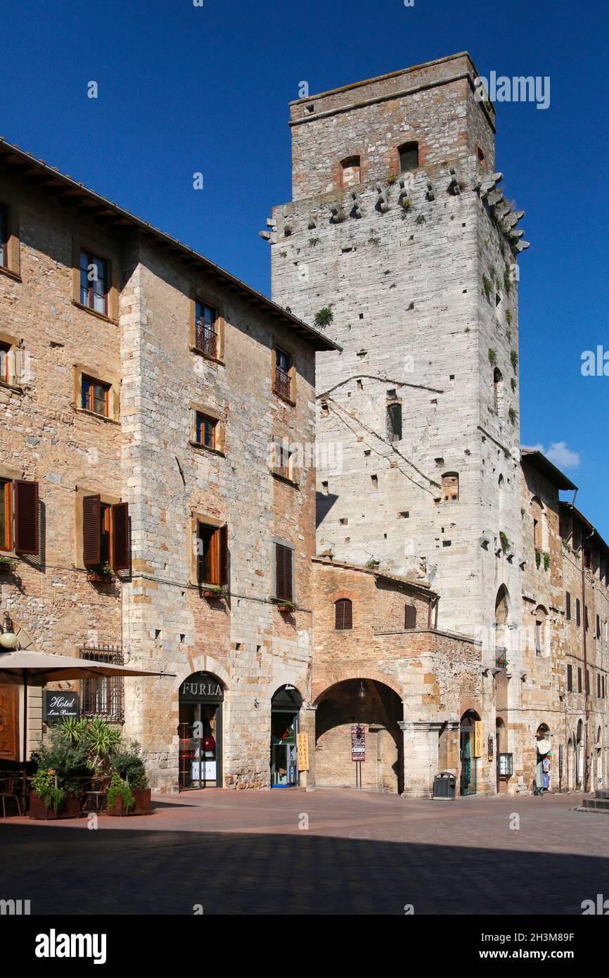 Small walled medieval hill town hi-res stock photography and images - Alamy
