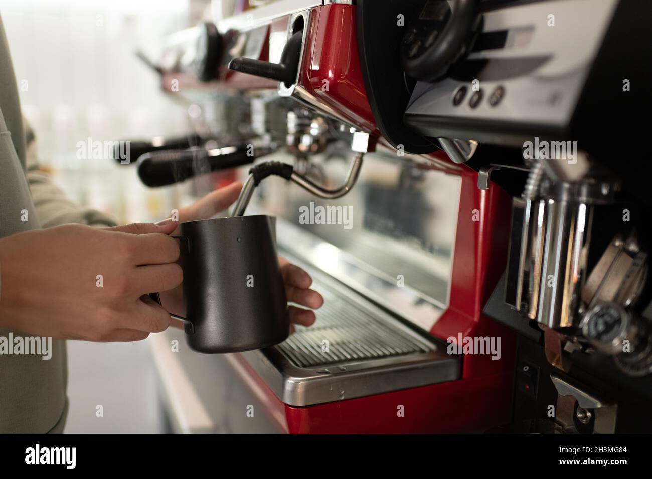 Hot chocolate machine hi-res stock photography and images - Alamy