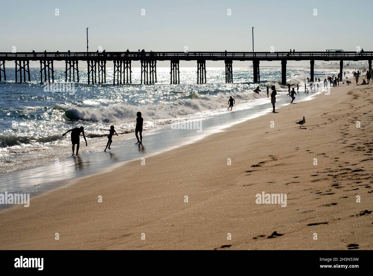 Fashion Island Corona Del Mar Loop Walk Trail - Newport Beach, California,  USA