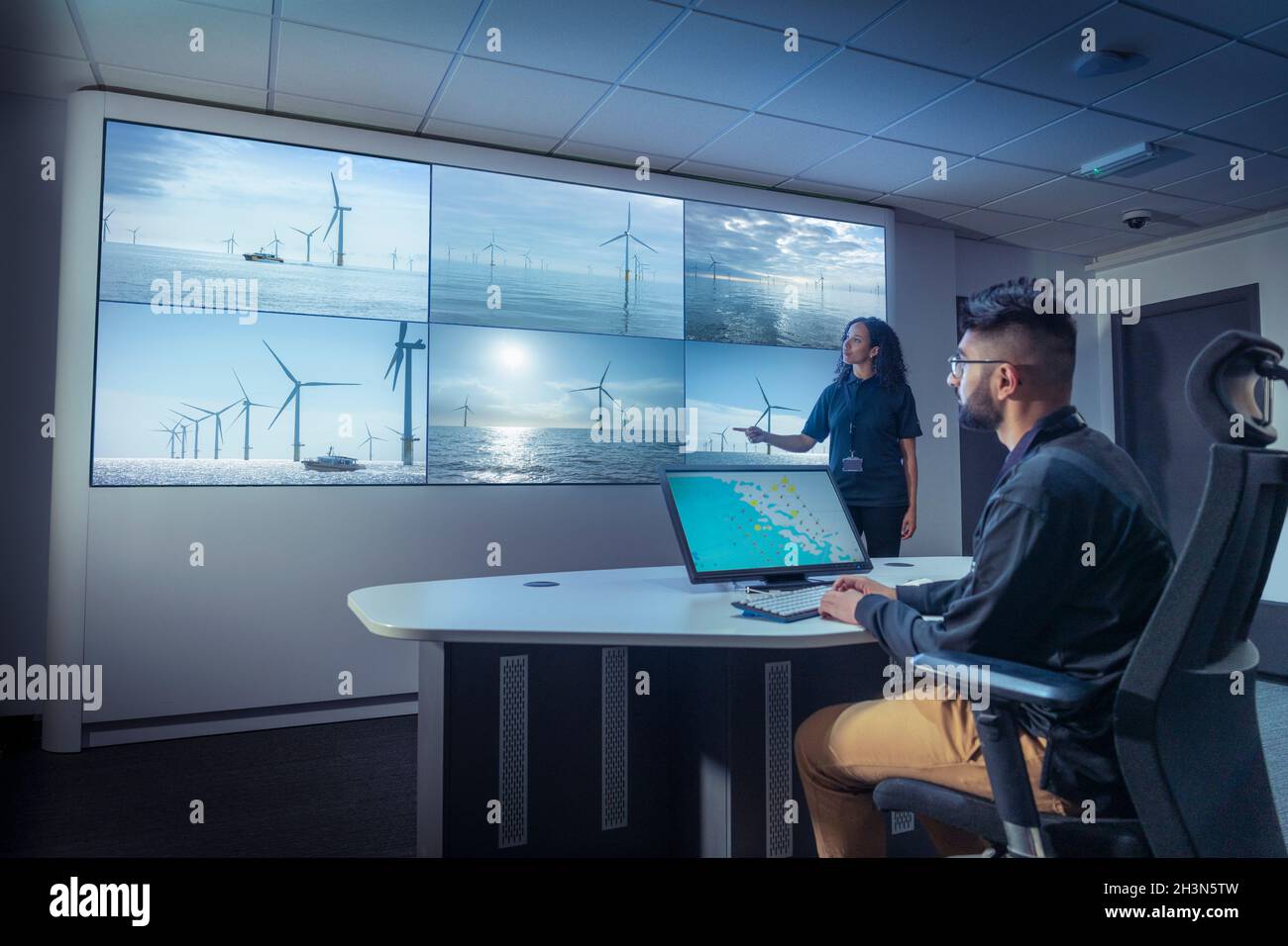 Wind farm control room hires stock photography and images Alamy
