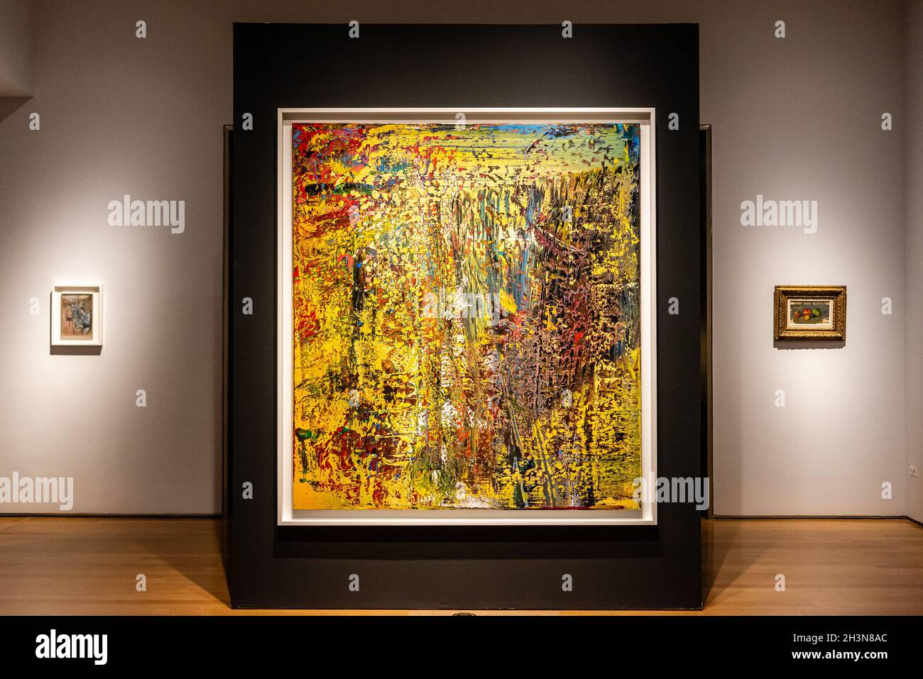 New York, USA. 29th Oct, 2021. Abstraktes Bild, a painting by Gerhard Richter, is part of the 20th/21st Century Evening Sales and The Cox Collection at Christie's in New York, New York on Oct. 29, 2021. (Photo by Gabriele Holtermann/Sipa USA) Credit: Sipa USA/Alamy Live News Stock Photo