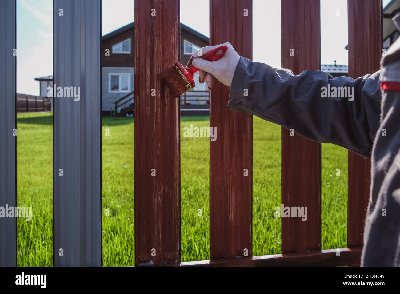 Old man garden fence hi-res stock photography and images - Alamy