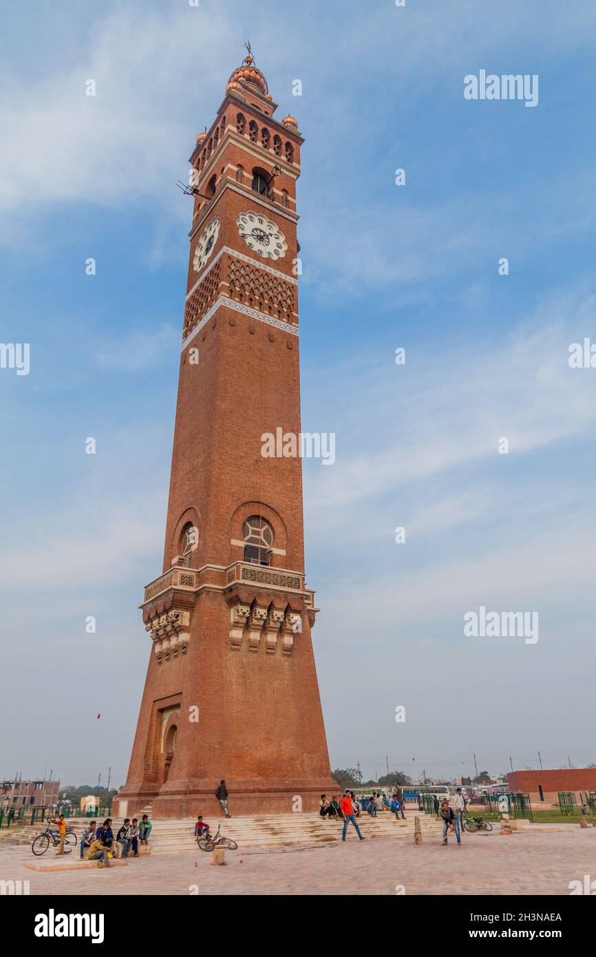 Clock tower lucknow india hires stock photography and images Alamy