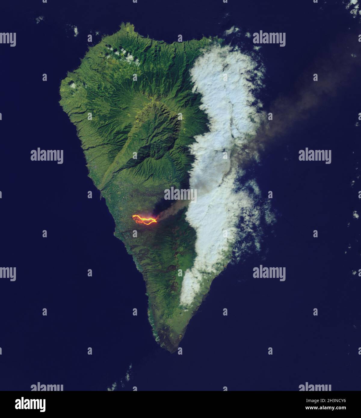 LA PALMA, CANARY ISLANDS - 26 September 2021 - The Operational Land Imager (OLI) on Landsat 8 captured a natural-color image (above) of lava flowing t Stock Photo