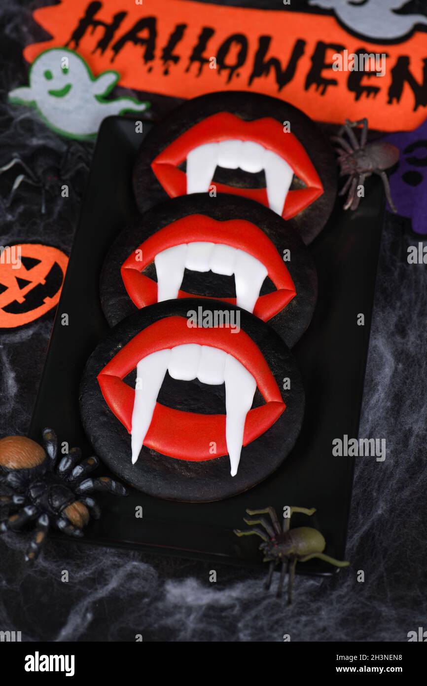 Bloody fangs hi-res stock photography and images - Alamy
