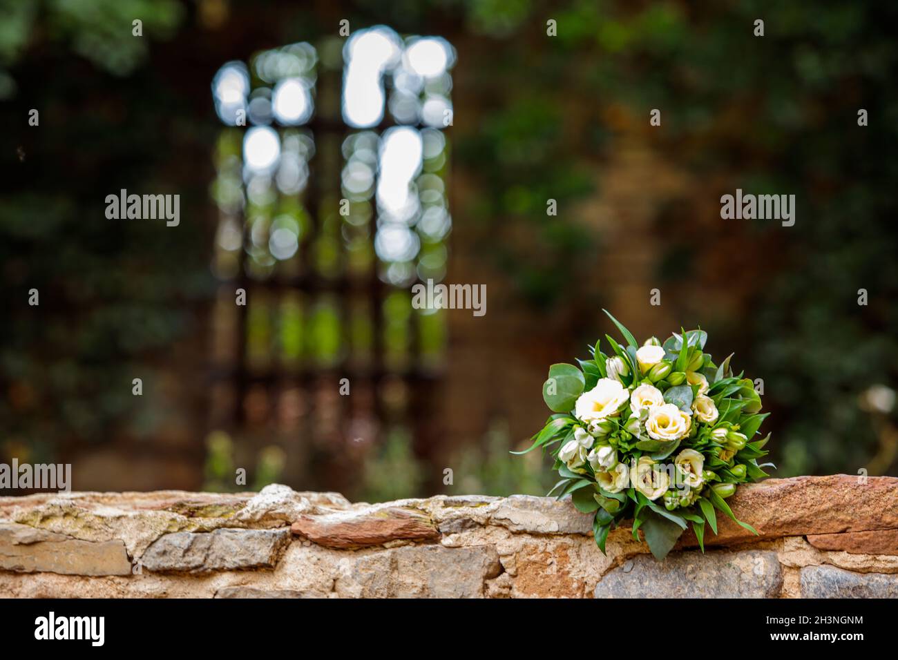 Yellow rose bouquet wedding bouquet on in back light Stock Photo Alamy