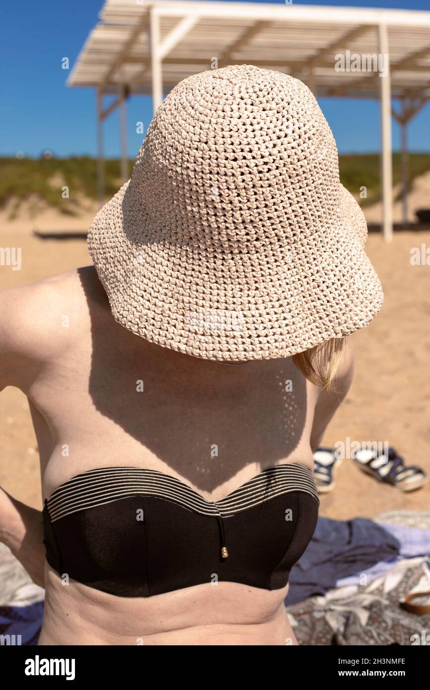 Mature woman bikini hi-res stock photography and images pic
