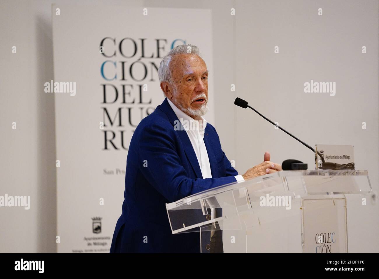 Malaga, Spain. 29th Oct, 2021. Director of State Russian Museum in Saint Petersburg, Vladimir Gusev seen speaking during the inauguration of three temporary exhibitions; Vanguardias en el arte ruso', 'Maiakovski, artista y poeta' and 'Dostoievski en su bicentenario'; at Coleccion del Museo Ruso. Credit: SOPA Images Limited/Alamy Live News Stock Photo