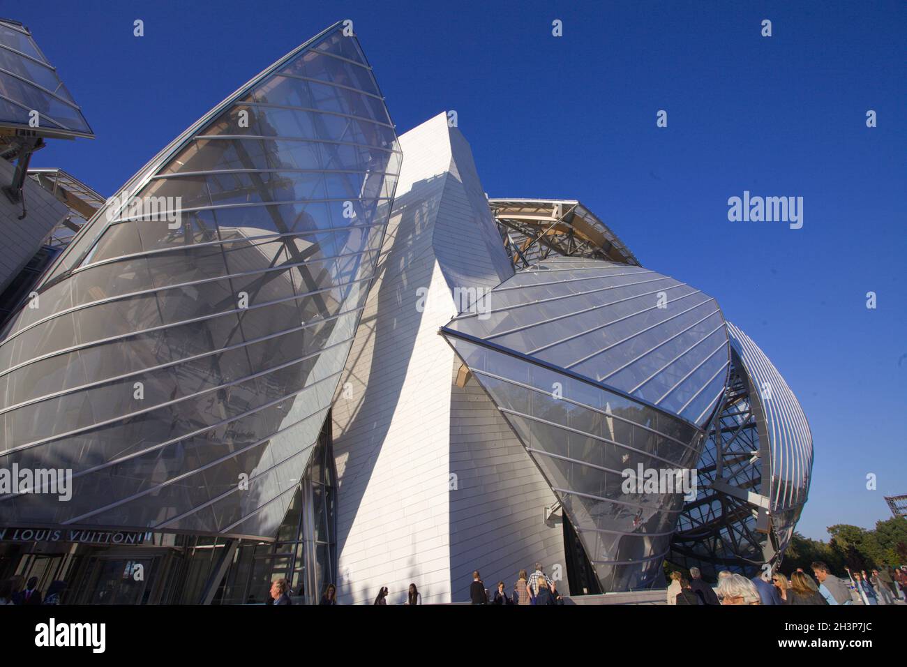 View of the Fondation Louis Vuitton museum, designed by Frank