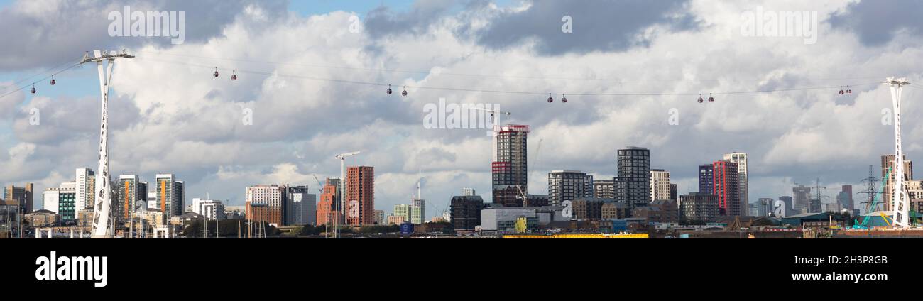 The Emirates Air Line cable car link across the River Thames in London, England. Stock Photo