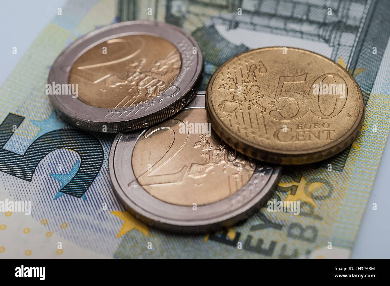 Lohn und Gehalt - Mindestlohn 2021 - 9,50,-€ Stock Photo
