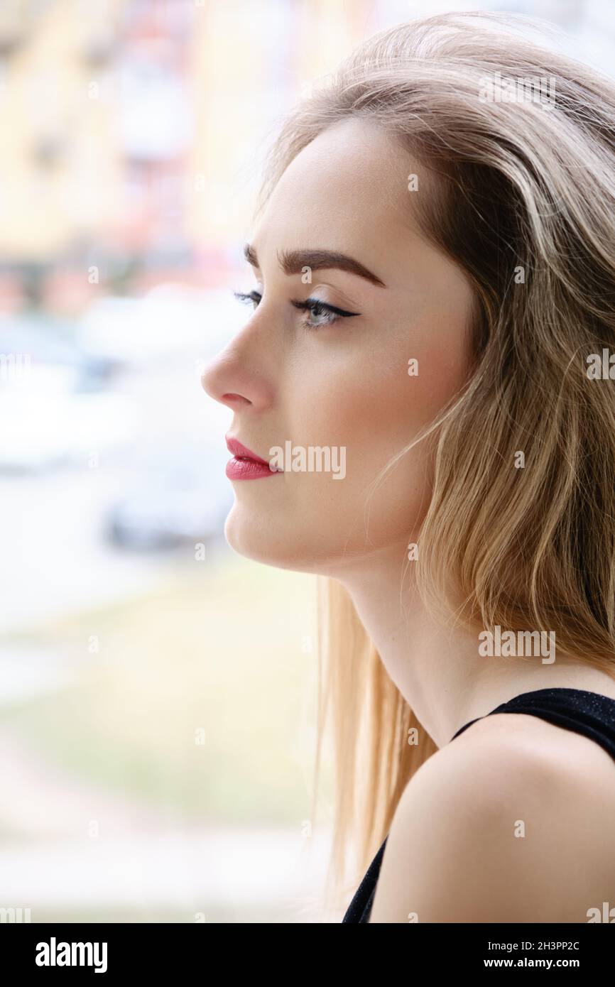 Blonde woman side profile face hi-res stock photography and images - Alamy
