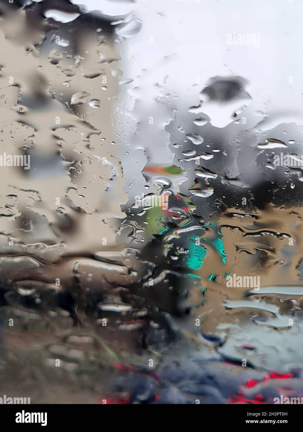 Wet car window hi-res stock photography and images - Alamy