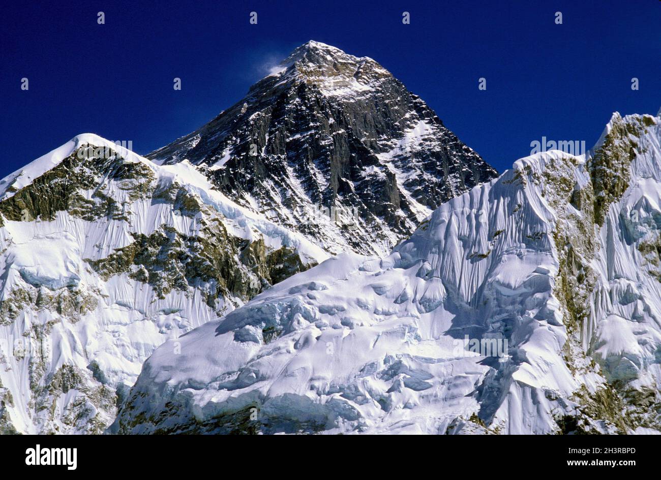 Nepal himalaya mount everest 8848m hi-res stock photography and