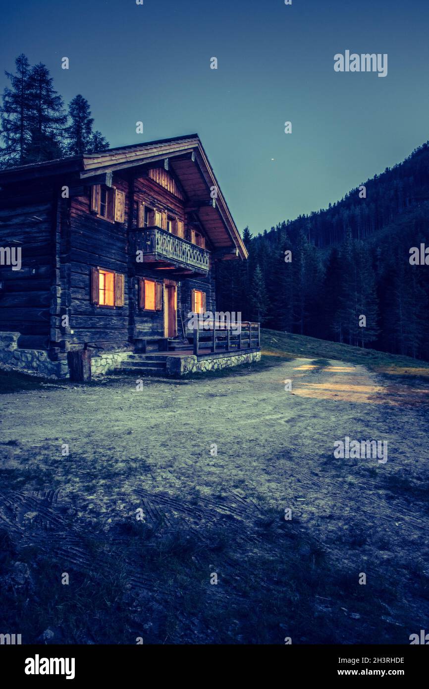 Rustic cabin in the alps hi-res stock photography and images - Alamy