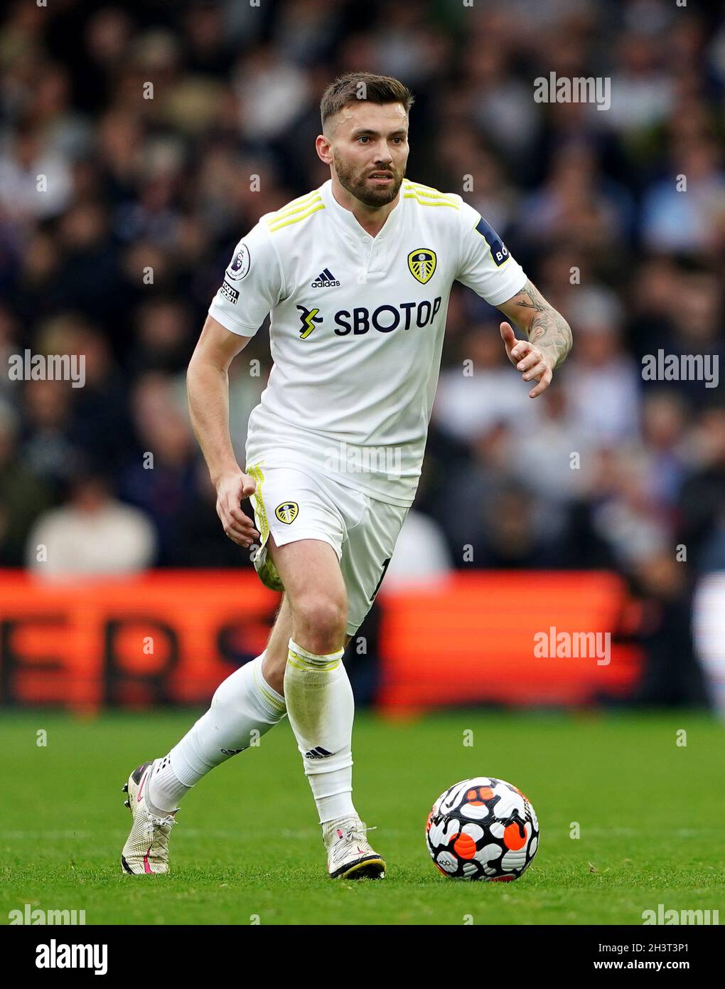 File photo dated 23-10-2021 of Leeds United's Stuart Dallas during the Premier League match at Elland Road, Leeds. Marcelo Bielsa has expressed his admiration for Stuart Dallas following the recent death of the Leeds midfielder's close friend. Issue date: Saturday October 30, 2021. Stock Photo