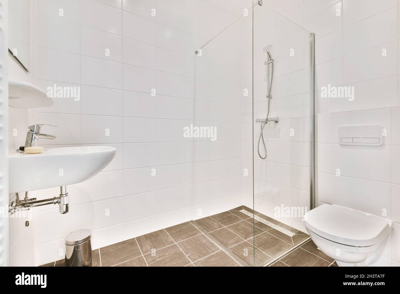 Aestetic cozy bathroom with pretty shower tall Stock Photo