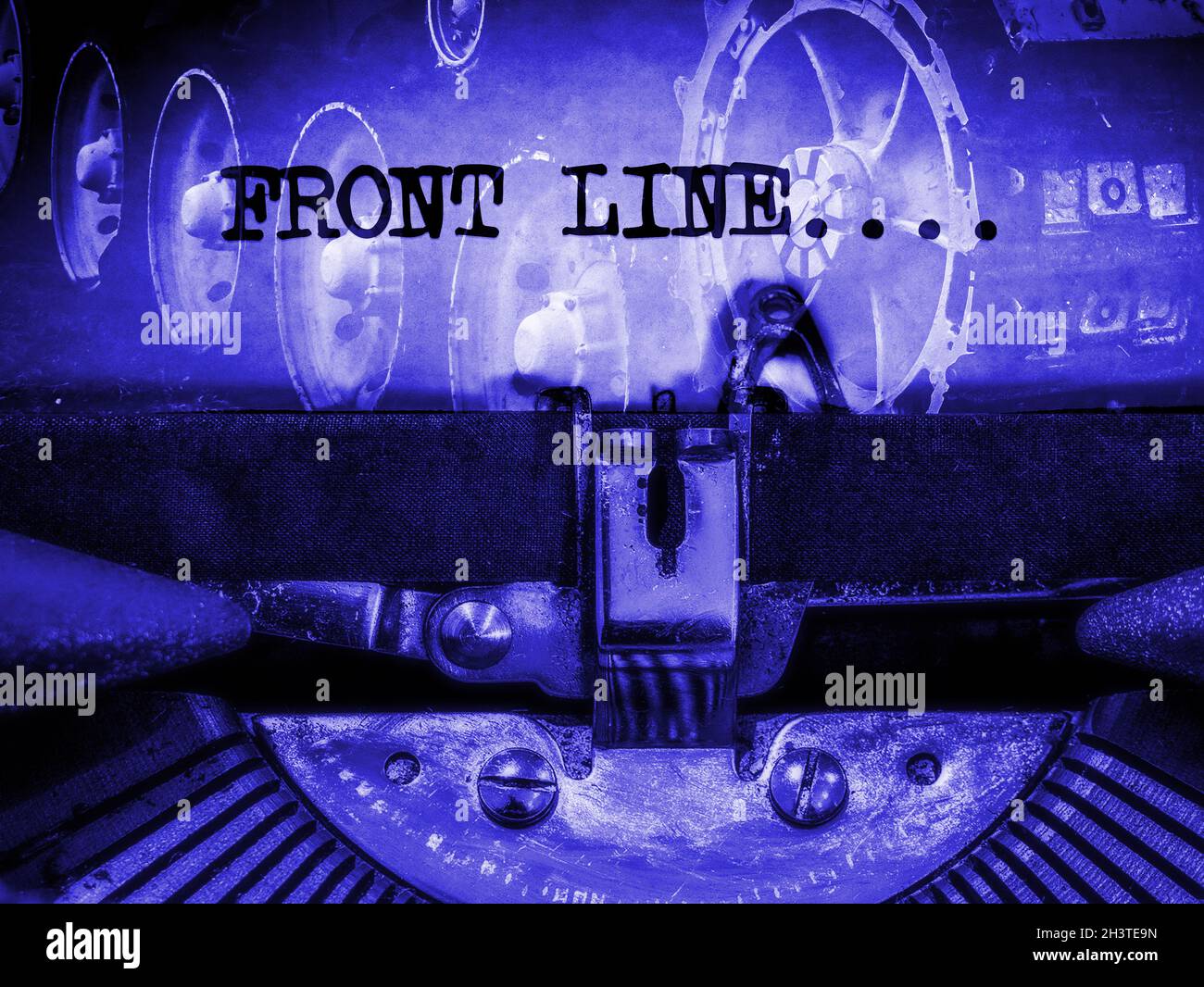 Front Line displayed on a classic Typewriter Stock Photo