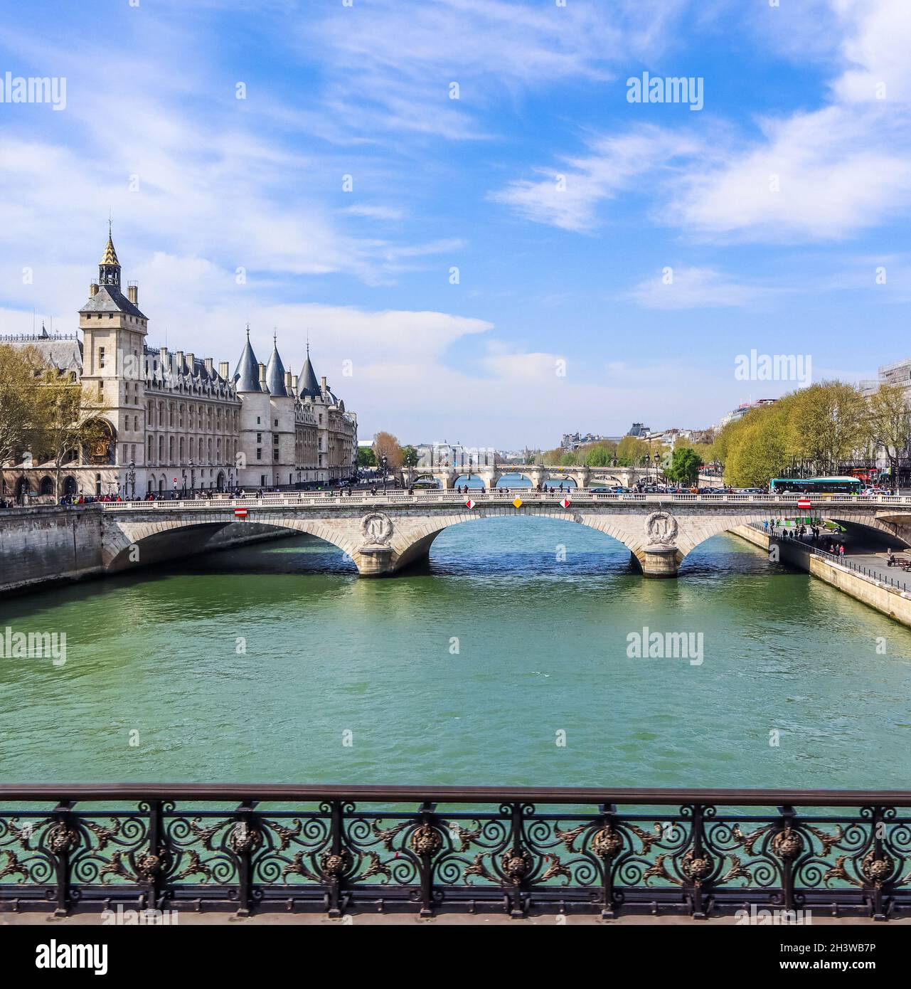 Beautiful Cityscape Of Paris And Saint Michel Bridge Across Seine River Beautiful Cityscape Of Paris And Saint Michel Bridge Across Seine River
