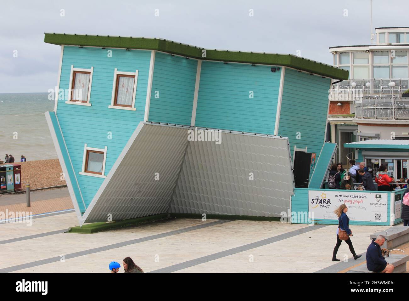 Upside down house interior hi-res stock photography and images - Alamy