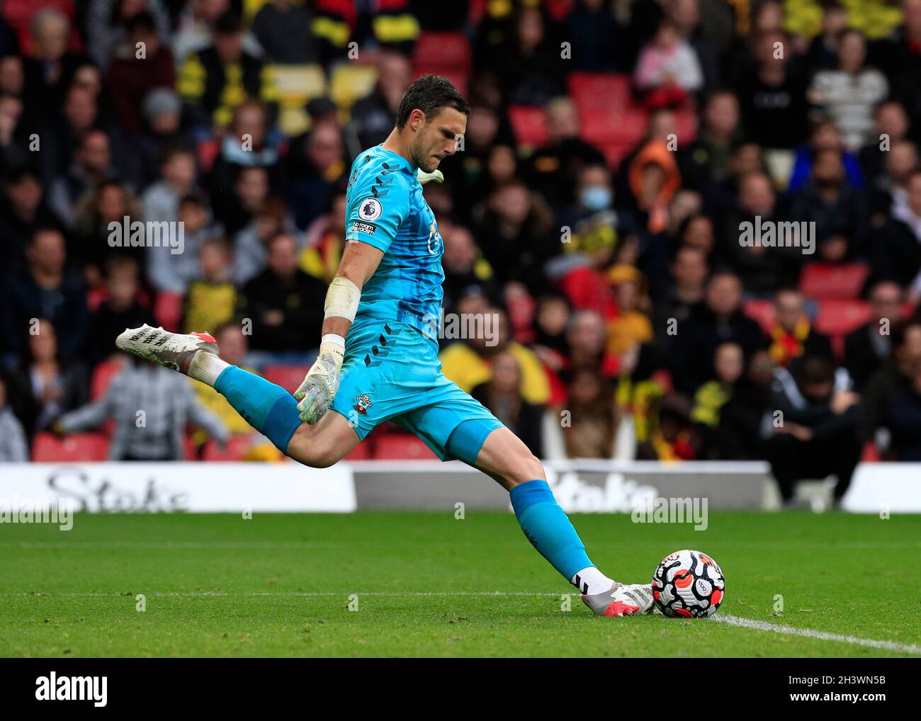 Vicarage Road, Watford, Herts, UK. 30th Oct, 2021. Premier League football, Watford versus Southampton; Goalkeeper Alex McCarthy of Southampton taking a goal kick Credit: Action Plus Sports/Alamy Live News Stock Photo