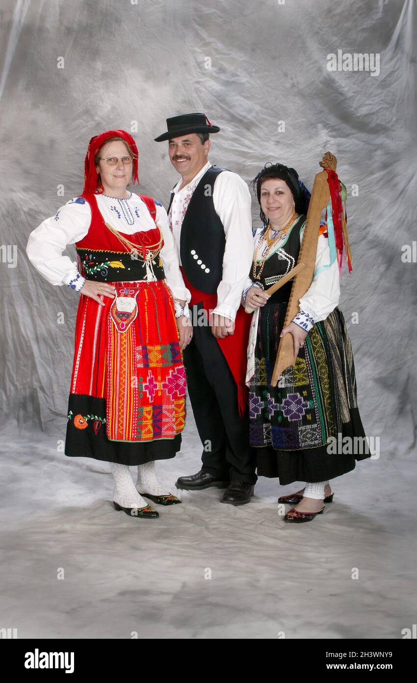 Portuguese folk dancers hi-res stock photography and images - Alamy