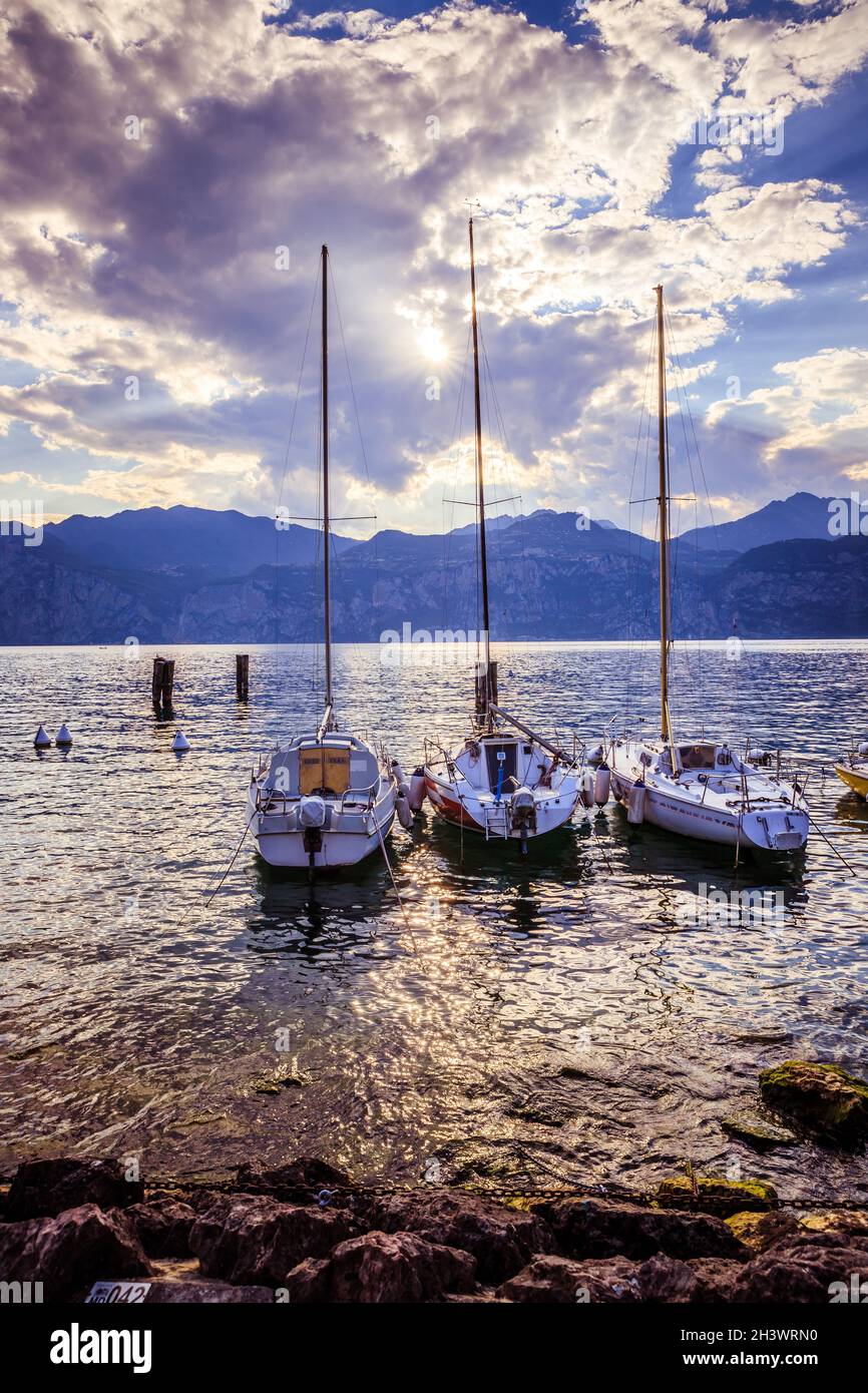 Beautiful sunset lake boats hi-res stock photography and images - Alamy