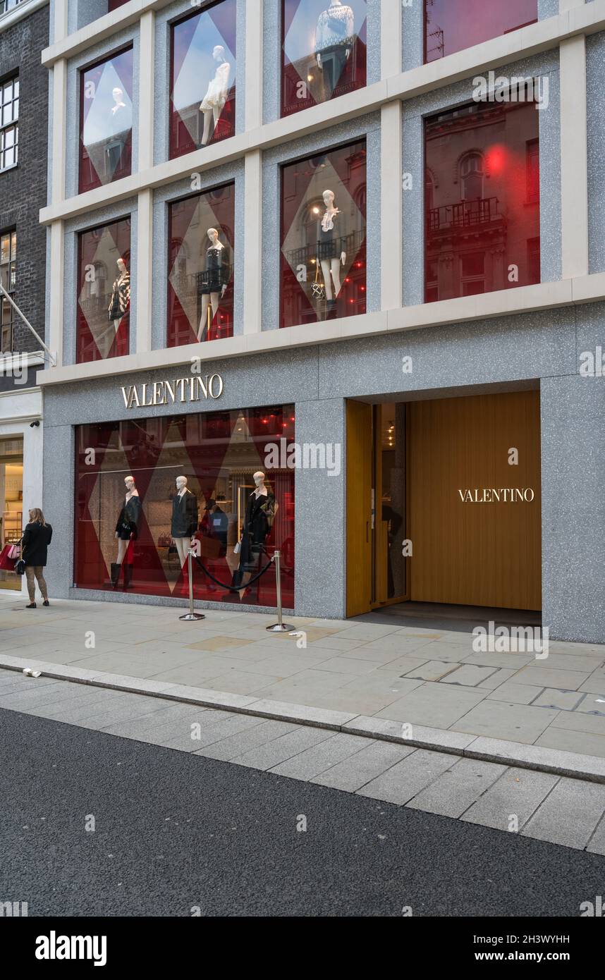 Exterior of Valentino Boutique Stock Photo - Alamy
