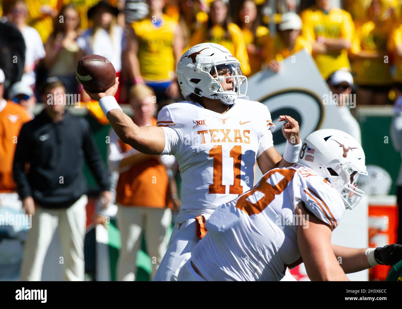 October 30 2021 Texas Longhorns quarterback Casey Thompson (11) drops