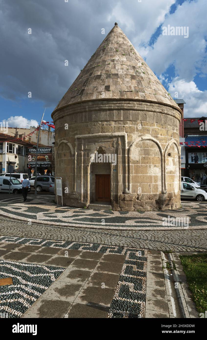 Cimcime Hatun tomb in Erzurum, Turkey Stock Photo - Alamy