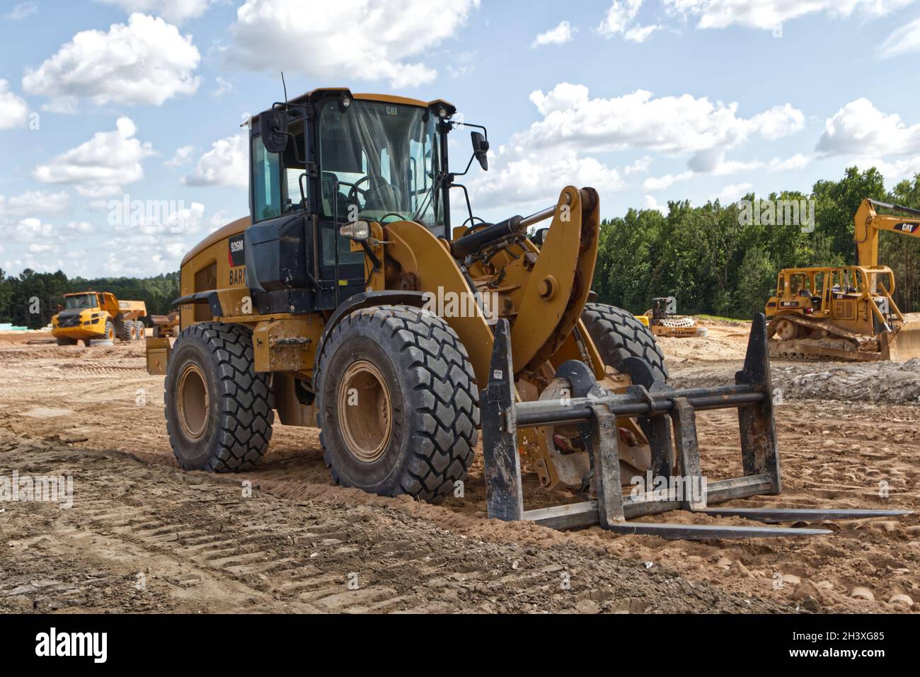 Augusta, Ga USA 09 10 21 Construction site Front loader and heavy industrial machinery Stock
