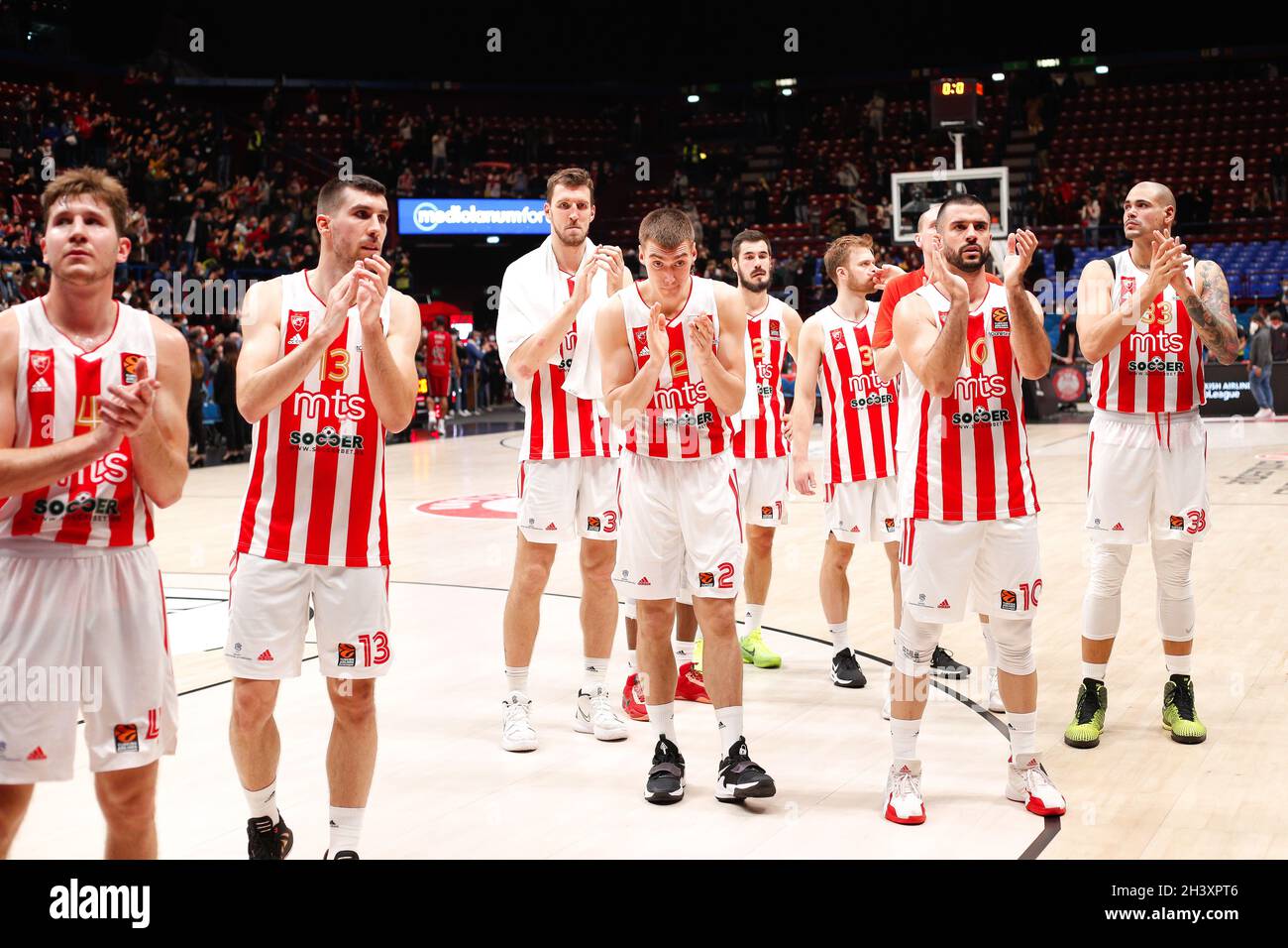 Milan, Italy. 28th Oct, 2021. Players of Crvena Zvezda MTS Belgrade greet  the fans at the end of basketball match Armani Milan vs Crvena Zvezda  Begrade during the round 7 of EuroLeague