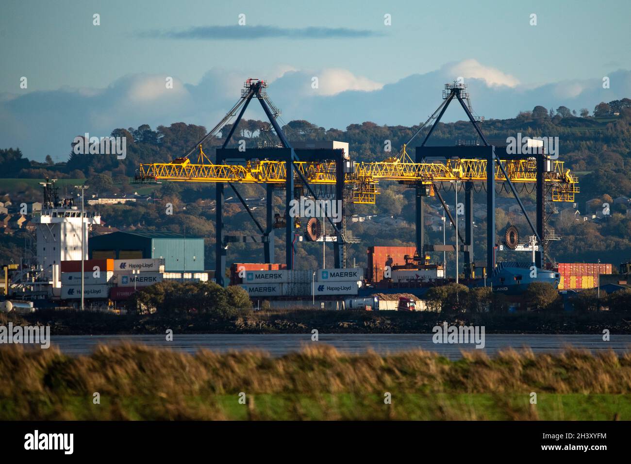 Grangemouth, Scotland, UK. 30th Oct, 2021. PICTURED: Views of the Ineos Grangemouth oil refinery seen on the day before COP26 Climate Change Conference commences in Glasgow. On the eve of the climate change summit where Greta Thunburg set foot in Glasgow to march later in the week to get world leaders to commit in cutting emissions and stop using fossil fuels of which is a direct threat to Grangemouth Oil Refinery's business. Credit: Colin Fisher/Alamy Live News Stock Photo