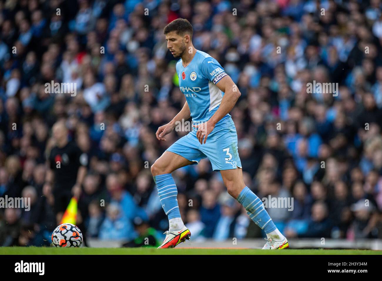 MANCHESTER, ENGLAND - OCTOBER 30: Rúben Dias of  Manchester City during the Premier League match between Manchester City and Crystal Palace at Etihad Stock Photo