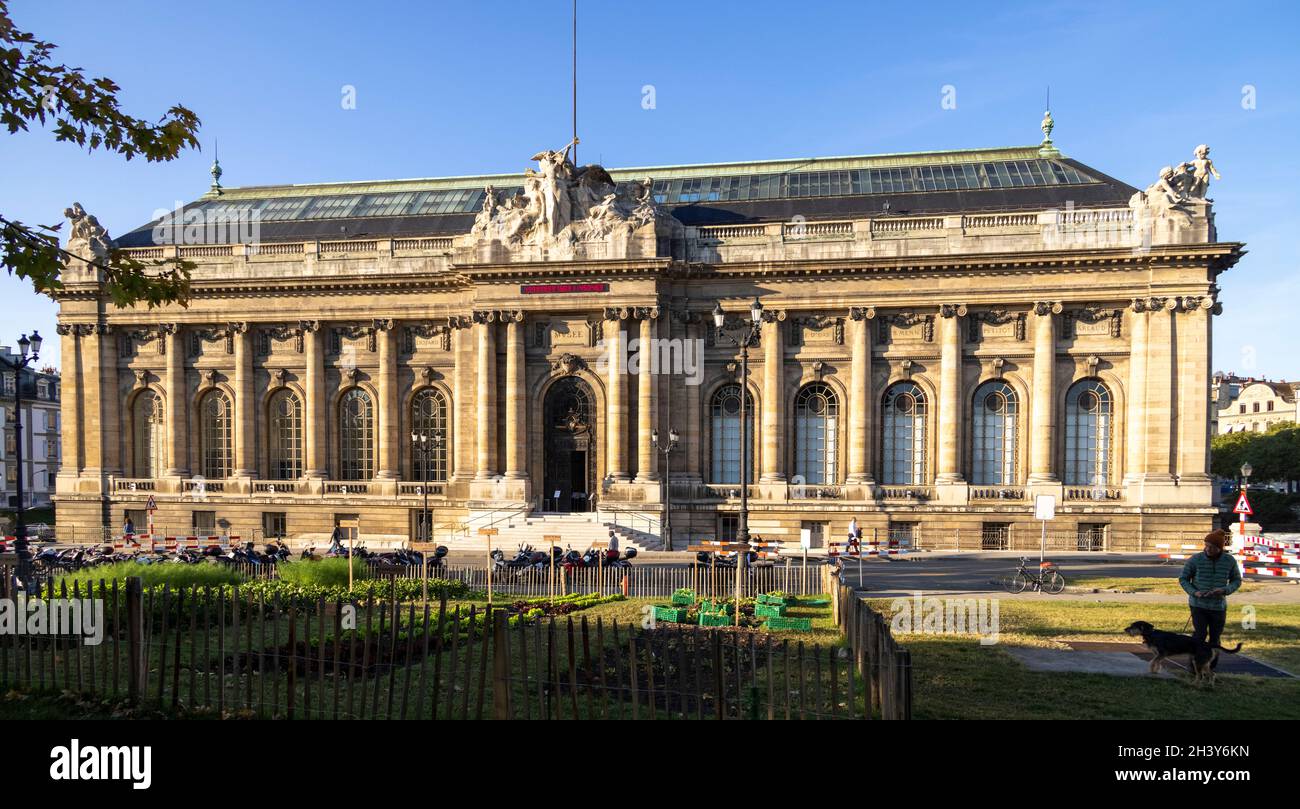 Facade The Mus e D Art Et D Histoire Museum Of Art And History 